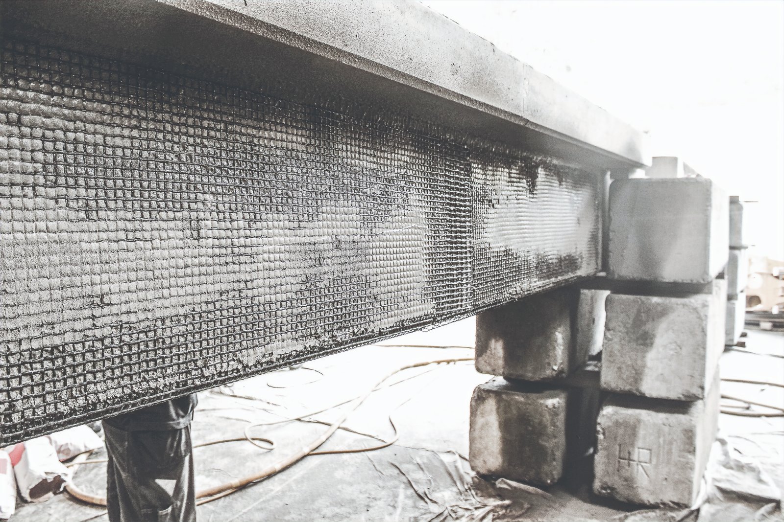 Elementos de concreto prefabricado con refuerzo contex/Mesh
